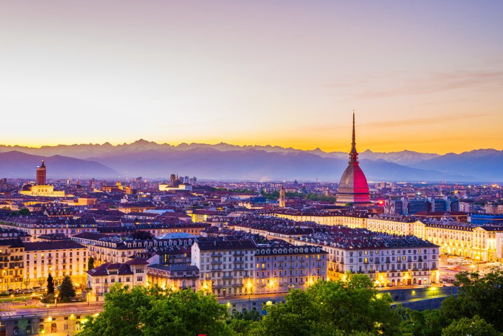 Abendlicher Blick über Turin im Sonnenuntergang