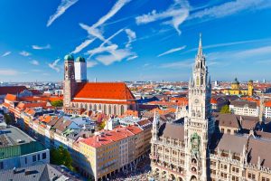 Luftbild - Blick über München