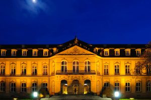 Neues Schloss in Stuttgart bei Nacht