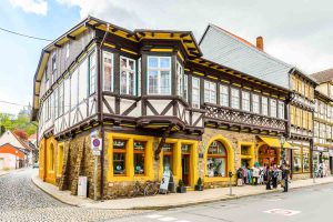 Innenstadt von Wernigerode mit den typischen Fachwerkhäusern